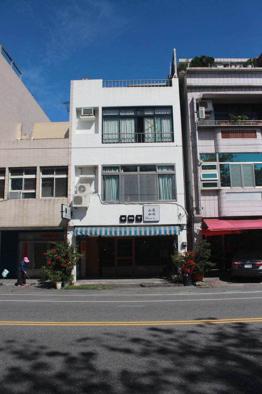 Formosa Backpackers Hostel & Apartment（青年民宿） Hualien City Exterior photo